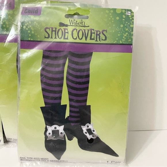 Witch Shoe Covers with Striped Design Kids x2 Adult x1 - Picture 2 of 15
